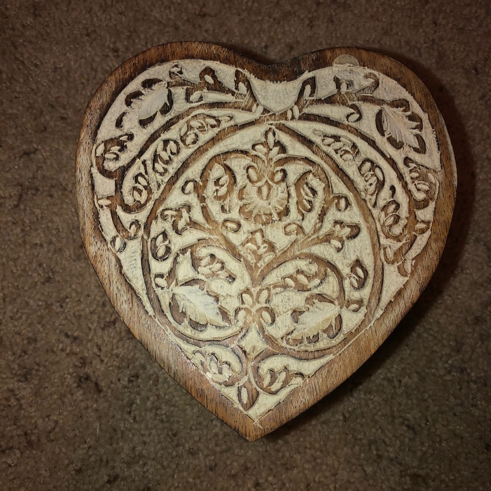 Jewelry box
